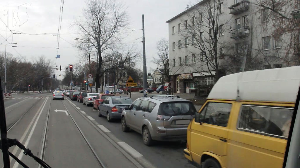 Question illustration: Are you obliged to maintain a safe distance each time when driving past vehicles?