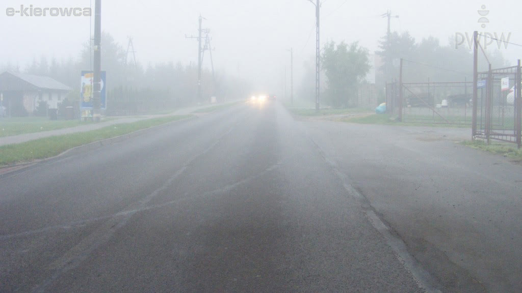 Question illustration: Are you allowed to use low-beam lights and front fog lights at the same time during these weather conditions?