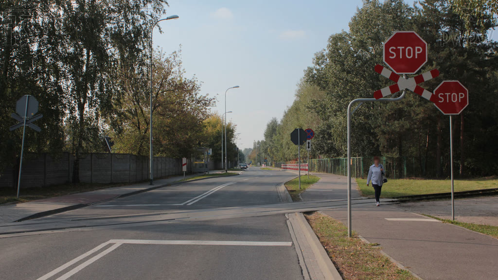 Question illustration: How should you cross a railway line on a motorcycle?