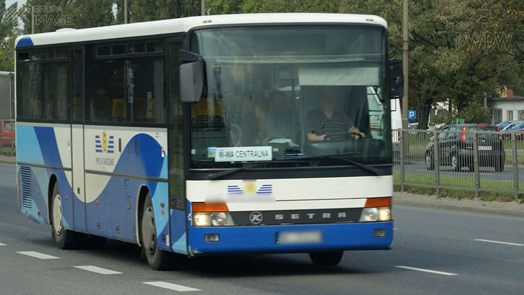 Question illustration: How many times will the braking distance lengthen if you double the speed of the bus that you are driving?