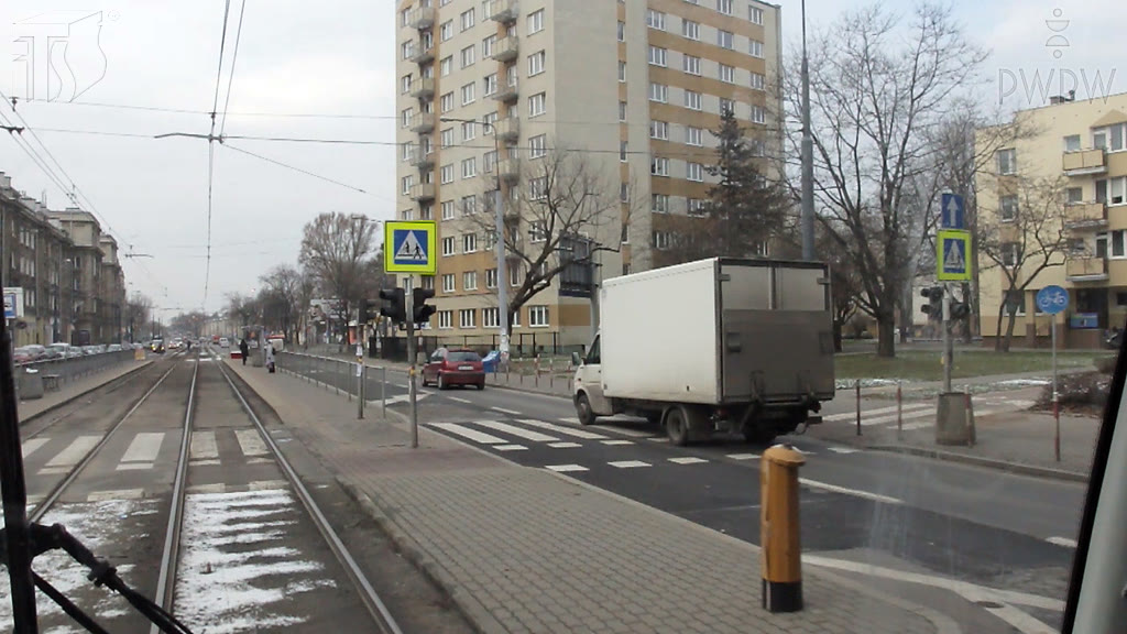 Question illustration: Is it permissible to overtake on crossings for cyclists, on which traffic is directed?