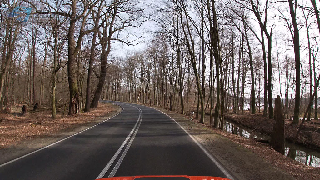 Question illustration: Is the weather condition a factor to consider when choosing a driving speed?