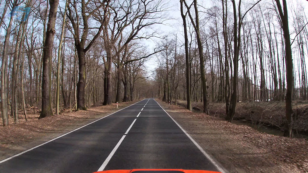 Question illustration: Should the condition and load of the vehicle be factors to be considered when selecting a driving speed?