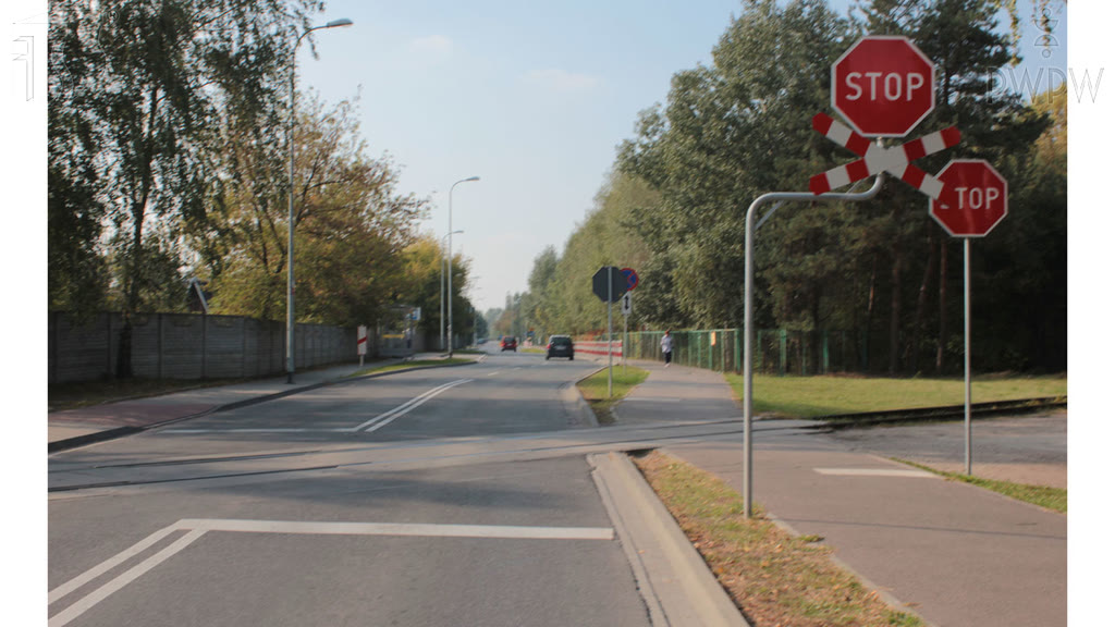 Question illustration: How should you cross a railway line on a moped?