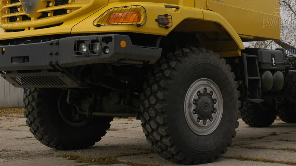 Question illustration: What’s the maximum permissible load on a single drive axle of a vehicle travelling on public roads?