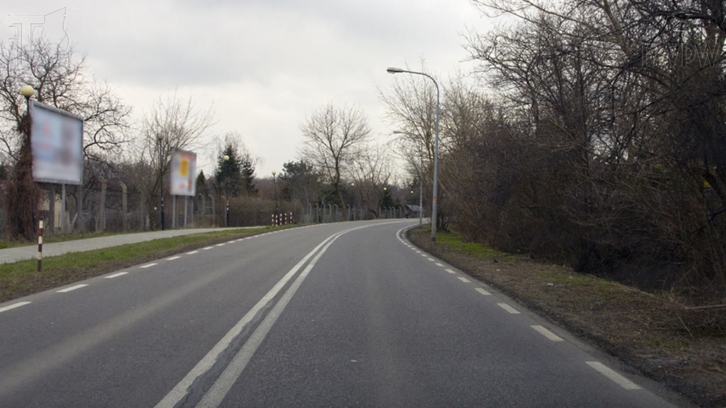 Question illustration: You are driving at the speed of 80 km/h. What starting position will ensure optimal trajectory on the bend?