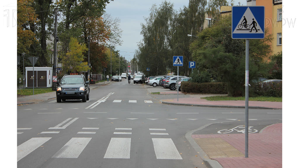 Question illustration: Can riding a moped on road markings be dangerous?