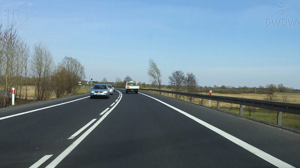 Question illustration: You are driving at the speed of 90 km/h. What starting position will ensure optimal trajectory on the bend?