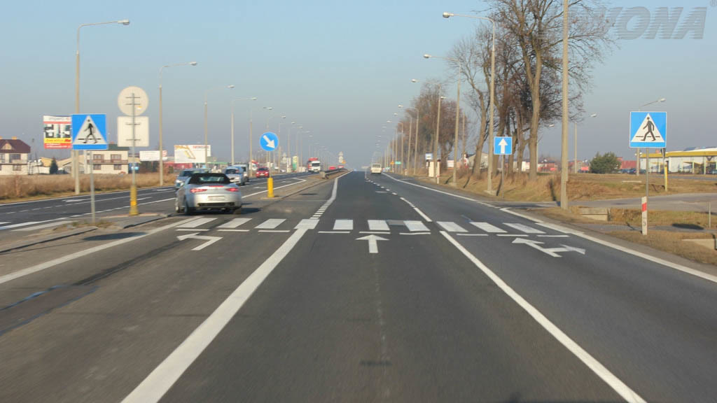 Bild zur Frage: Wie beeinflusst die Fahrzeuggeschwindigkeit das Sichtfeld des Fahrers?