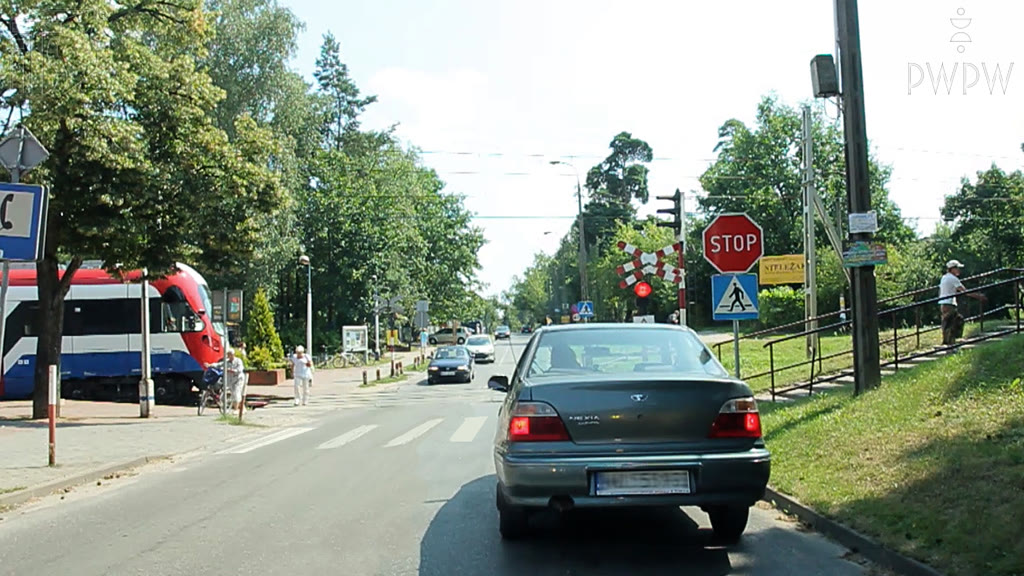 Question illustration: Can you pass the stationary vehicle in this situation?