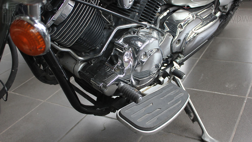 Question illustration: When riding a motorcycle, how can you achieve an engine braking effect?
