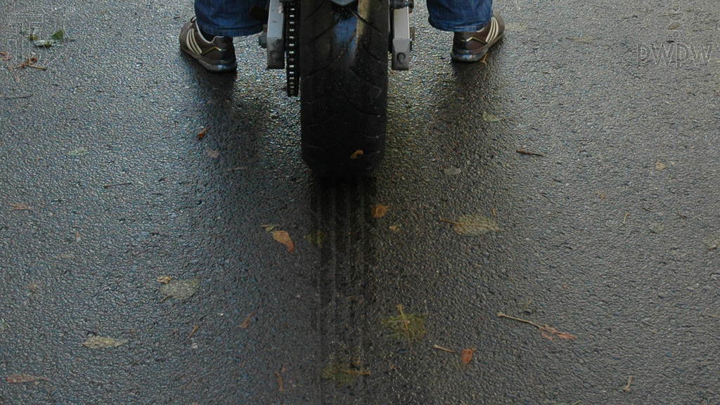 Question illustration: What is the main factor determining the braking distance of a motorcycle?