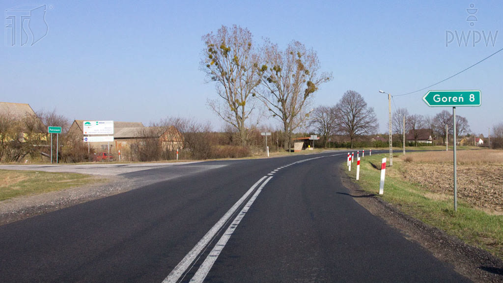 Question illustration: Are you allowed to make a U-turn at this junction?