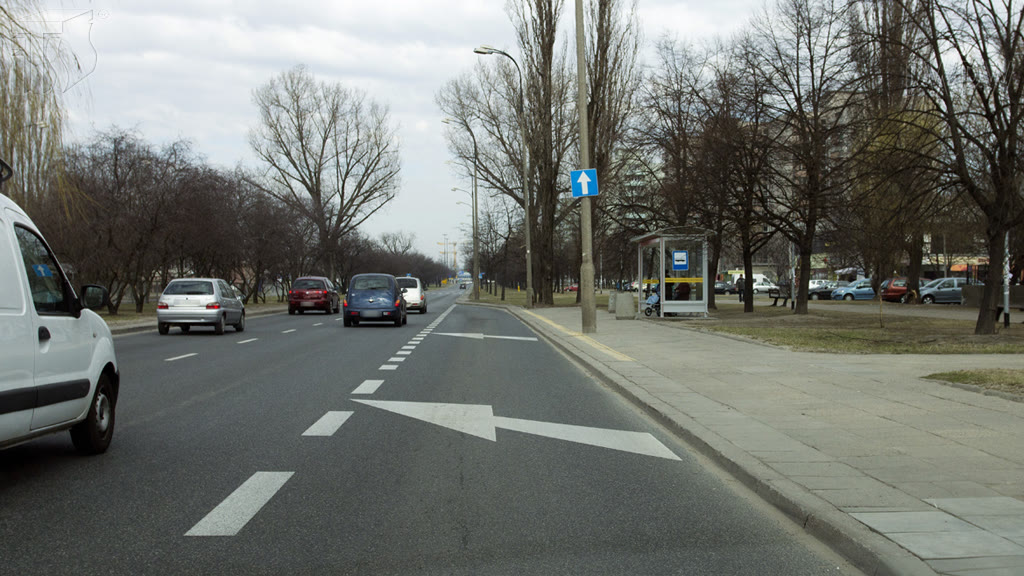 Question illustration: When entering the adjoining lane in this situation do you have the right of way?