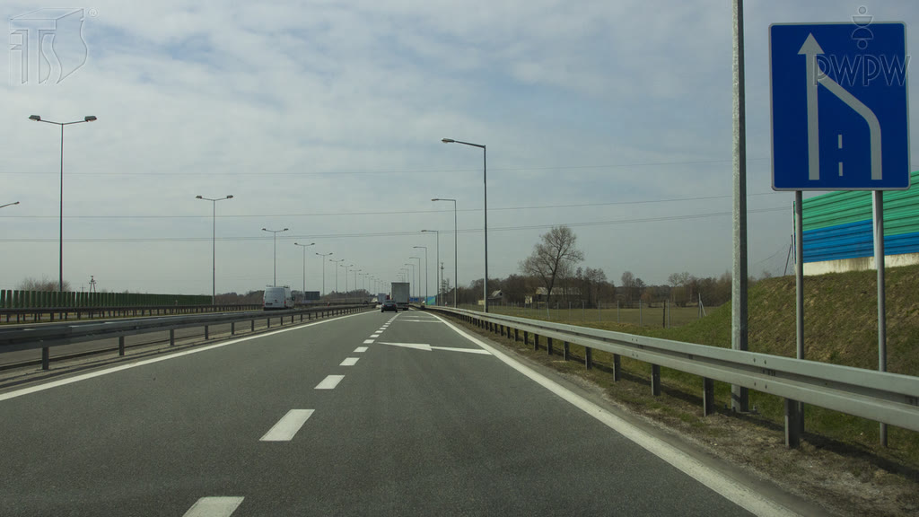 Question illustration: Are you obliged to exercise particular caution beyond this sign when changing from the right to the left lane?