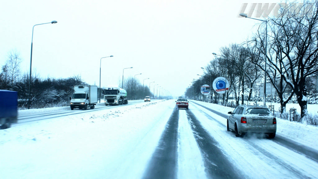 Bild zur Frage: Wie soll die richtige Fahrtechnik in dieser Situation aussehen?