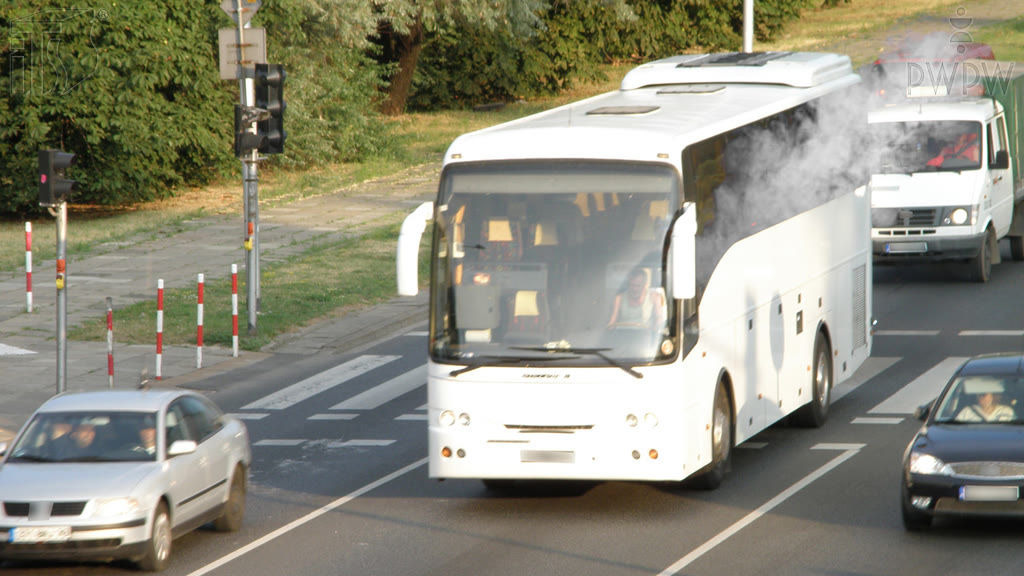 Question illustration: What should you primarily take care of in the event of a fire in the bus you are driving?