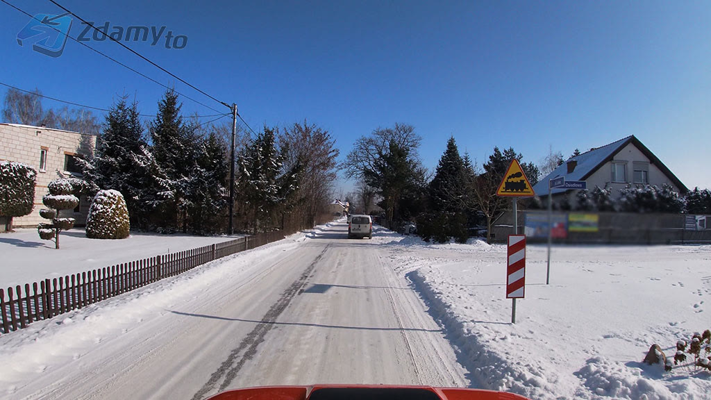 Question illustration: Can you expect to see a level crossing without traffic lights beyond this sign?